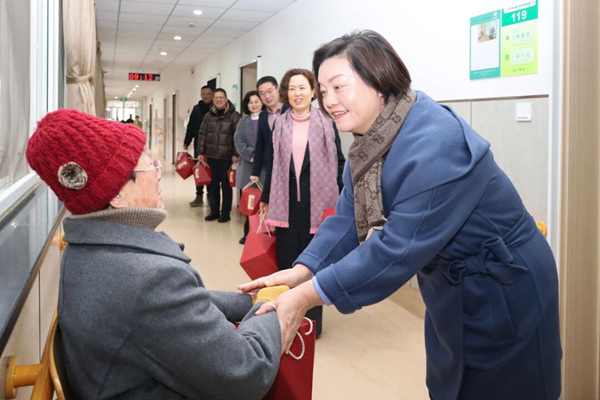 岁寒送暖，真情满溢！萧山区慈善总会新春发放超2300万元慰问金，惠及超2万户困难群众